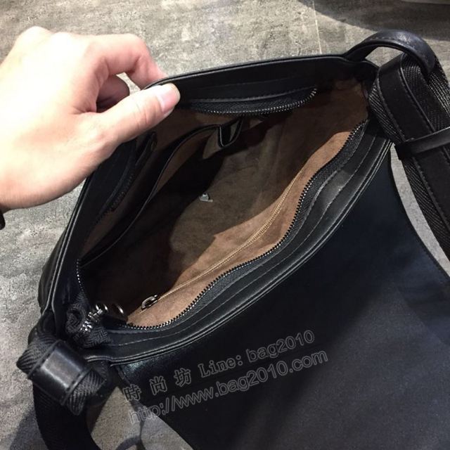 BV男包 寶緹嘉男士斜挎包 複刻原版頭層小牛皮BV單肩男包  nbq1007
